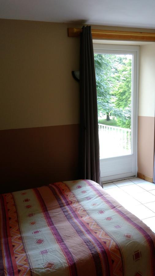 Le Pic Boeuf Hotell Manthes Eksteriør bilde