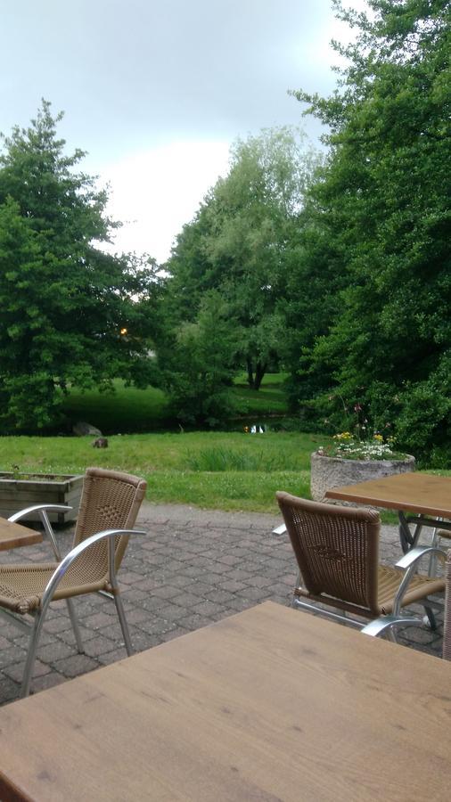 Le Pic Boeuf Hotell Manthes Eksteriør bilde